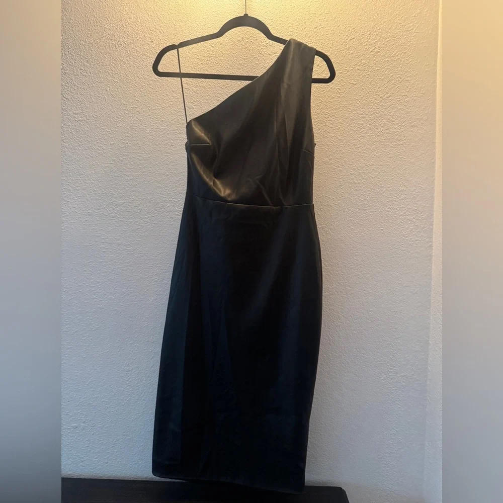 Bardot Oriella Revolve Vegan Leather Dress in Black size Medium - Picture 8 of 11